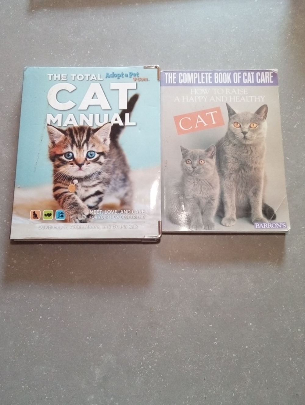 The Total Cat Manual - Blue Cover Cat Care Guide